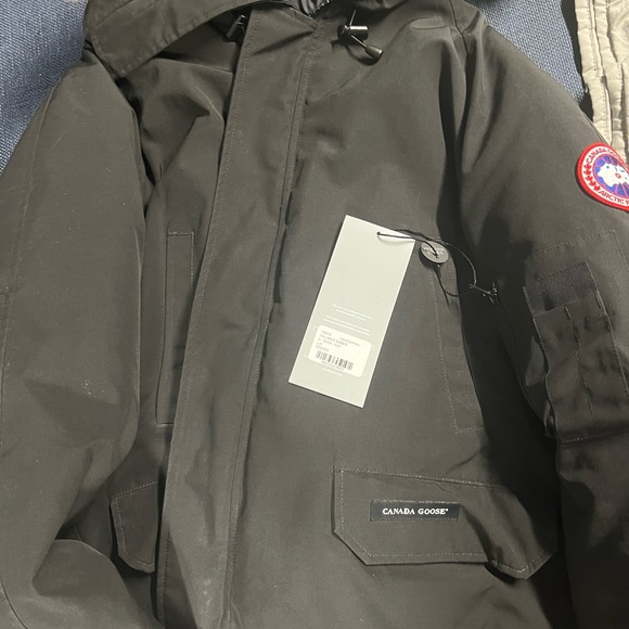 Canada goose chiliwak bomber jacket